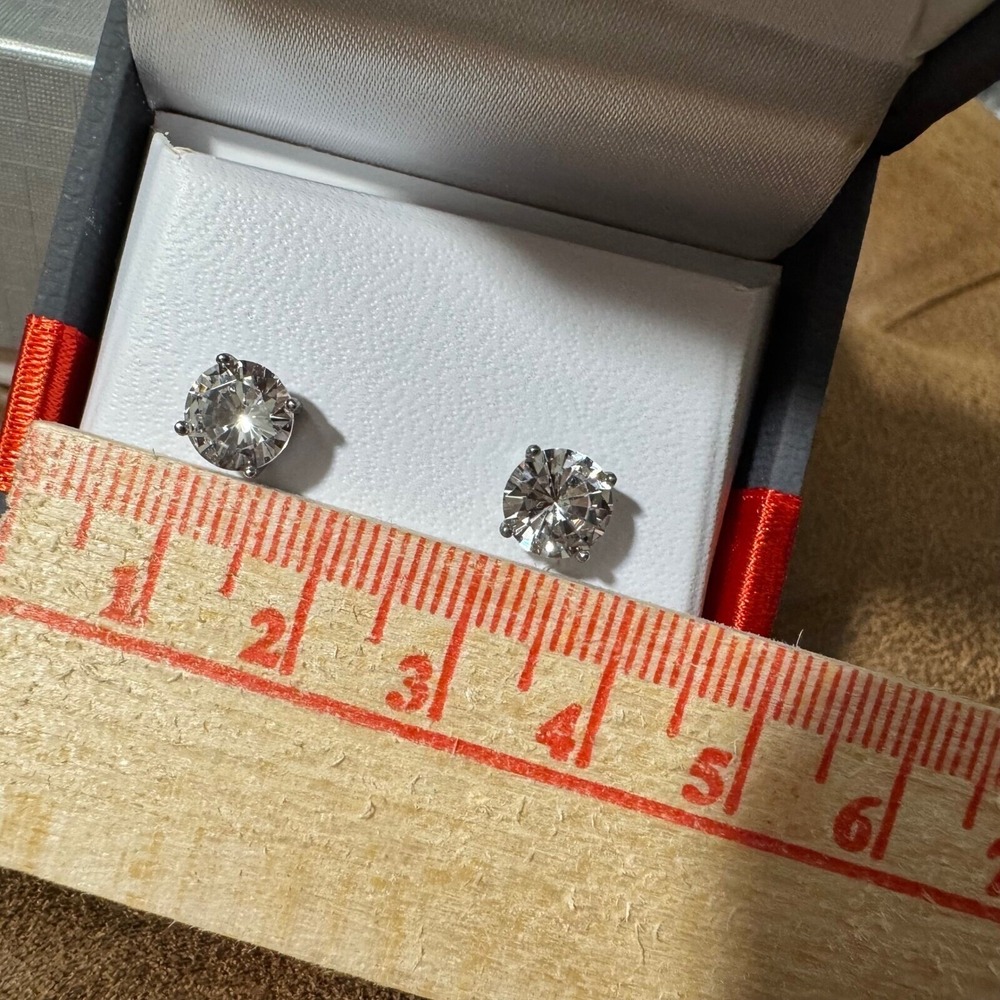 Lab Created White Sapphire Sterling Silver Stud‎ Earrings Round gift box
